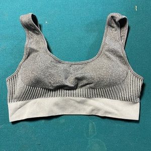 Sports bra